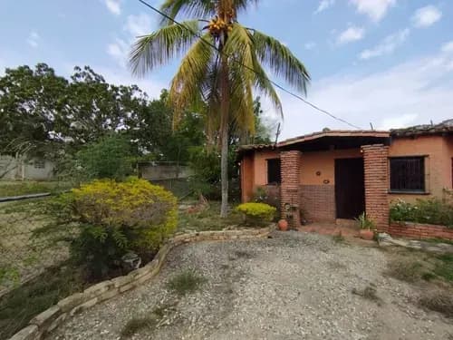 Casa Bifamiliar Cumbres Del Manzano Amoblada Y Equipada *características Principales* 500 M2 T 160 M2 C Cada Unidad Cuenta Con Sus Propios Espacios, Diseñada Para Albergar A Dos Familias