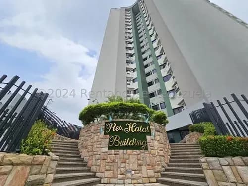 Apartamento En Venta Urb La Arboleda Maracay 230mts2 Con Planta Electrica Total Y Pozo De Agua Zona Norte Negociable Db 25-6952