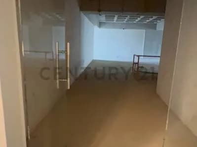 Oficina de en alquiler obra gris Torre302, proyecta tu empresa en las mercedes