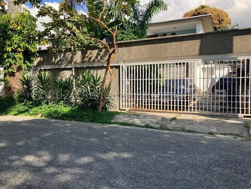Casa (Duplex) en Venta en La Floresta, Distrito Metropolitano