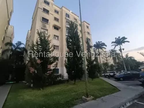 Elisa Castellano Vende Acogedor Apartamento Al Oeste De Barquisimeto Lara