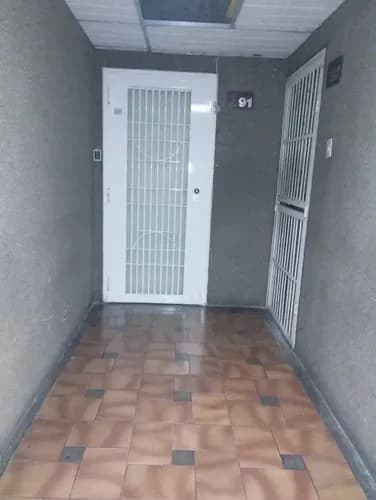 Ev, Oficina En Alquiler Lomas Del Este Torre Trebol, 29035