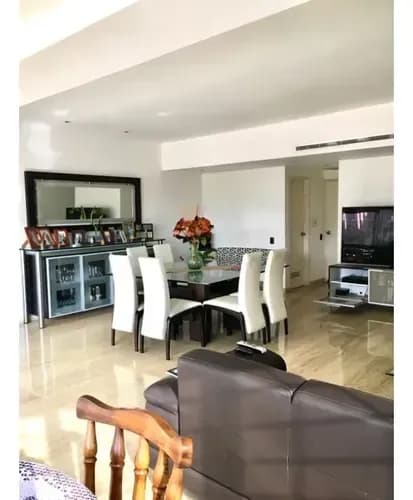 Se Alquila Apartamento 250m2 4h/5b/3p Los Chorros 7301