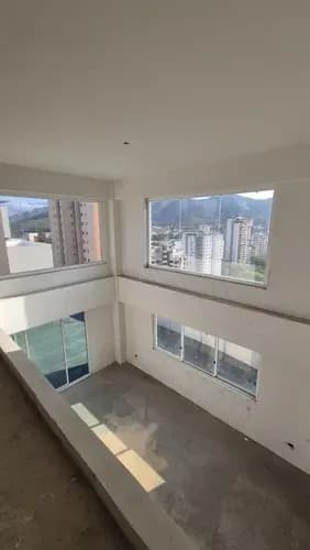 Penthouse En Obra Gris De Tres Niveles Con Pozo Y Planta En La Trigaleña Res Agua Viva