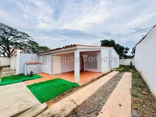 Yoselin Cabesas Vende Casa En El Recreo Cabudare 26-18198 Yc