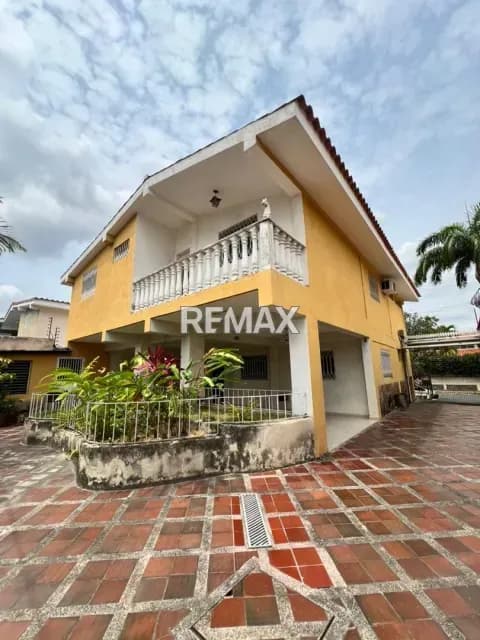 Casa comercial en Alquiler Ubicada en La Urbanizacion Los Libertadores, Barquisimeto