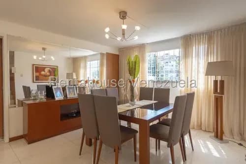 Casa Quinta Venta El Marques Remodelada Jardín Vista Avila Calle Cerrada Sótano Anexo