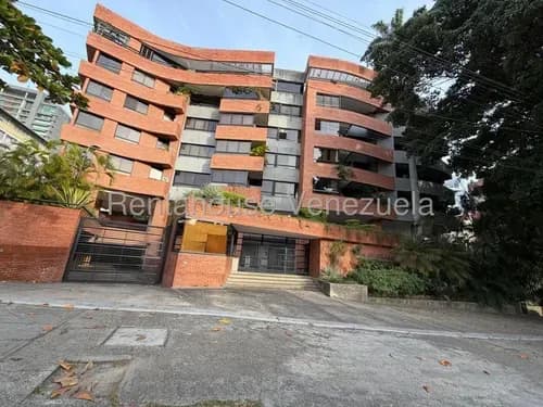 (cliente Directo) Venta 26-13356 Espectacular Apartamento De 230 Metros Con 3 Habitaciones En Suite, 5 Baños Y 3 Puestos De Estacionamiento En Ubicación Premium, Ubicado En Sebucán.