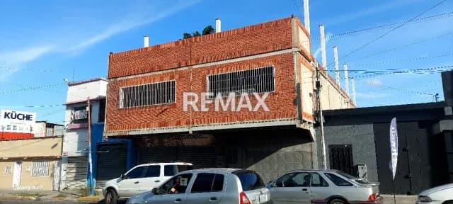 Local Comercial en Alquiler Carrera 19 entre Calles 13 y 14 Zona Este - Barquisimeto
