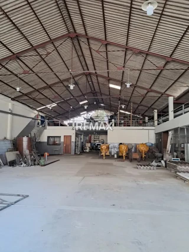 GALPON PARA USO INSDUSTRIAL O COMERCIAL EN LA ERMITA