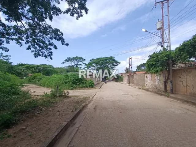 TERRENO CON POTENCIAL PARA INVERSIÓN COMERCIAL Y RESIDENCIAL, EN SECTOR GUAYABAL
