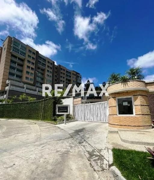 PENT-HOUSE DUPLEX EN VENTA - URB. LA TAHONA