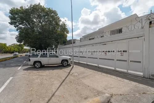 Casa Comercial ( 2 Niveles / A Pie De Calle ) Alquiler Chuao Mls - 26-19566