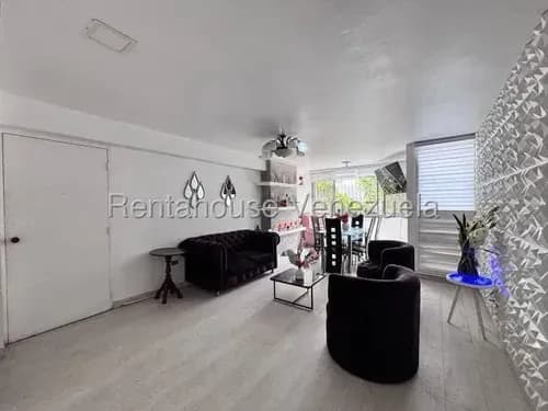 Apartamento En Venta En La Urbina Fjg 26-20749