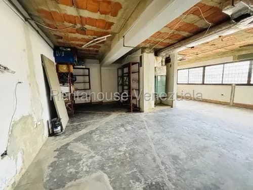 En Venta Oficina Para Remodelar Ubicada Estrategicamente En El Centro Este Barquismeto Lara Rc