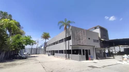 Hermanas Mota Alquila Galpon En Zona Industrial Castillito San Diego Arrendamiento Valencia