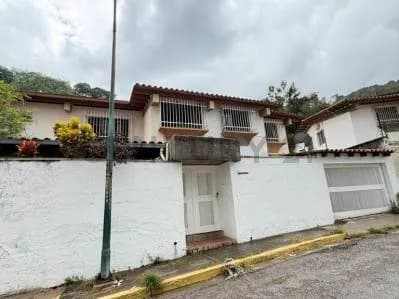 En Venta Casa En Alto Prado | Calle Cerrada