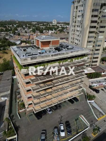 OFICINA EN ALQUILER EN EL EDIFICIO IPPLUZ