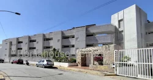 Apartamento En Playa El Angel Zona En Revaloración. Isla De Margarita. Mari