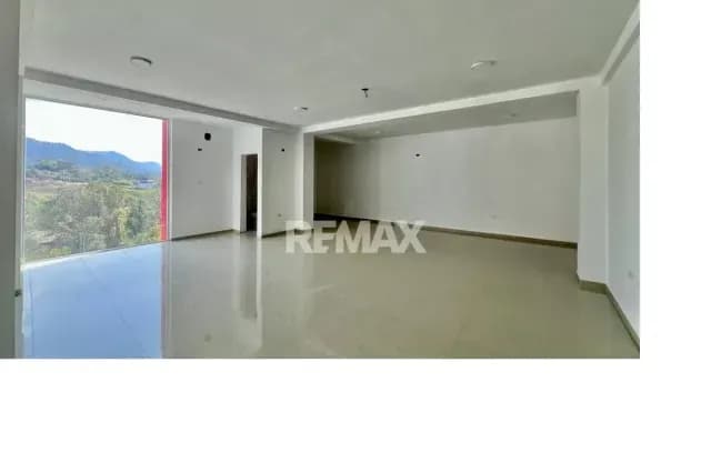 ALQUILER LOCAL SAN IGNACIO NO 11 18MTS
