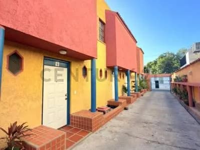 en venta town house en lecheria