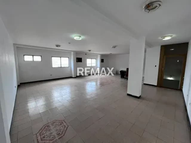 Local Comercial en Alquiler Calle 45 Zona Oeste-Barquisimeto