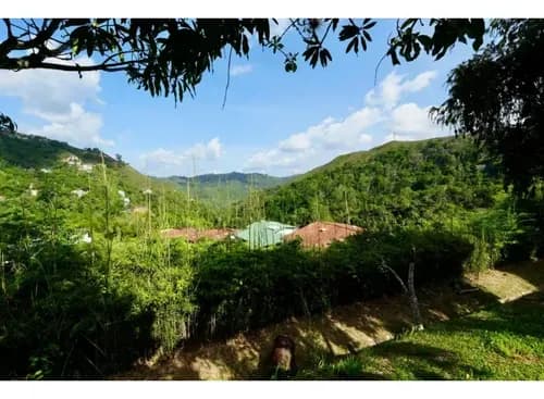 Se Vende Casa 1600m² 4h+1s/5b+1s/4p Oripoto