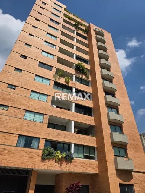 EN VENTA APARTAMENTO RES. VAL DE OSTA URB. VALLE BLANCO