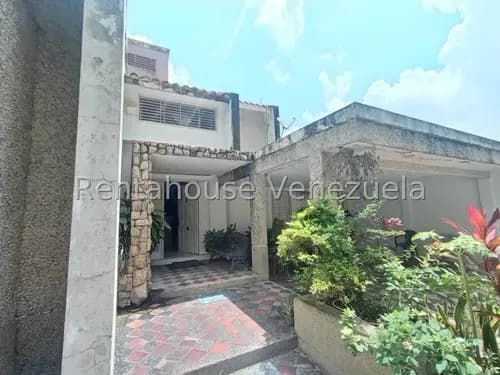 Rentahoue Trae Para Ud, Casa Quinta De Dos Niveles (#25-22989) Ubicada En Una De Las Mejores Zonas De Valencia - Prebo Ii. Solo Cliente