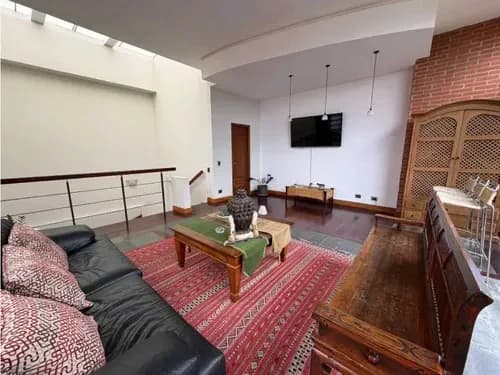 Apartamento Penthouse Triple En Los Samanes (con Terraza Y Vista)