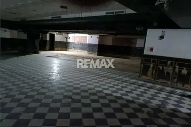 Se Alquila Local de 372 m2 en Centro Comercial Los Chaguaramos