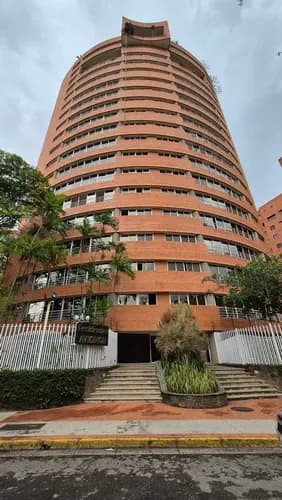 Mml Cod: 325531 Apartamento En Alquiler Res. Avignon En La Urb. Los Mangos, Canon: 650$ Clientes Directos