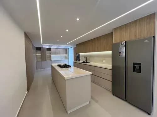 Johana Lazaro Vende Casa Moderna De Un Nivel Con Patio En Prebo Ii **clientes Directos**