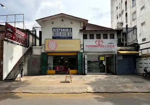 Mh -venta Excelente Casa Comercial 700 M2, 9 Baños, 45.000 Litros Agua, Luz Trifasica - San Bernandino.