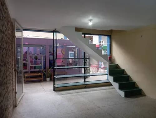 Yasmin Roa Vende Local Comercial En El Centro Comercial Satune Av. Branger. Centro De Valencia. Cod 325308