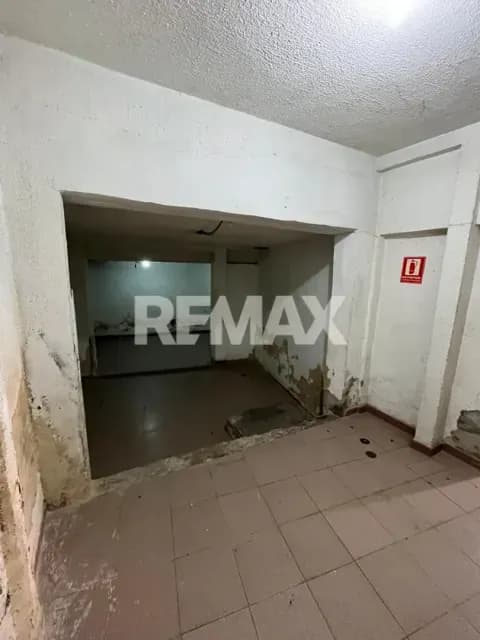 LOCAL CASANOVA EN VENTA