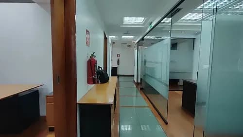 Venta/ Oficina Amoblada/ Chacao/ 150 M2/ Ref: 200.000 Neg