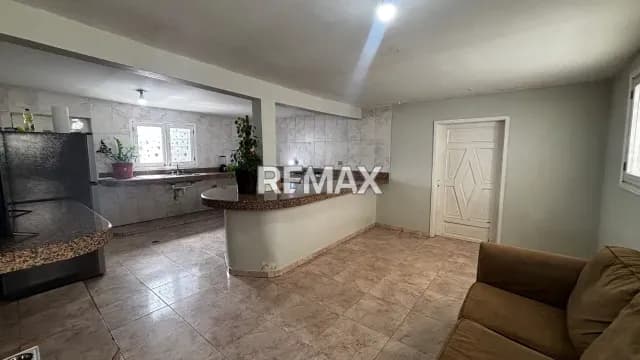 CASA EN DR PORTILLO CERCA DE AV EL MILAGRO