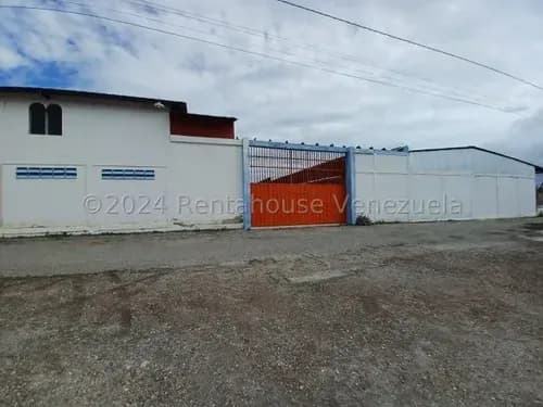 Héctor Malavé Ofrece En Alquiler Espectacular Galpón En La Vía Principal De Pavia. Cód. 26-13834, Ideal Para Desempeñar Cualquier Tipo De Empresa.