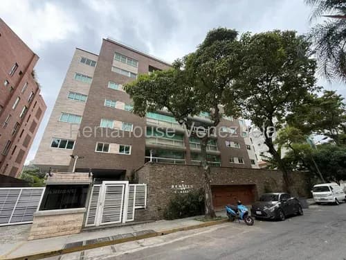 Moderno Y Bien Ubicado Apartamento En Alquiler Los Naranjos De Las Mercedes Rt 26-17357