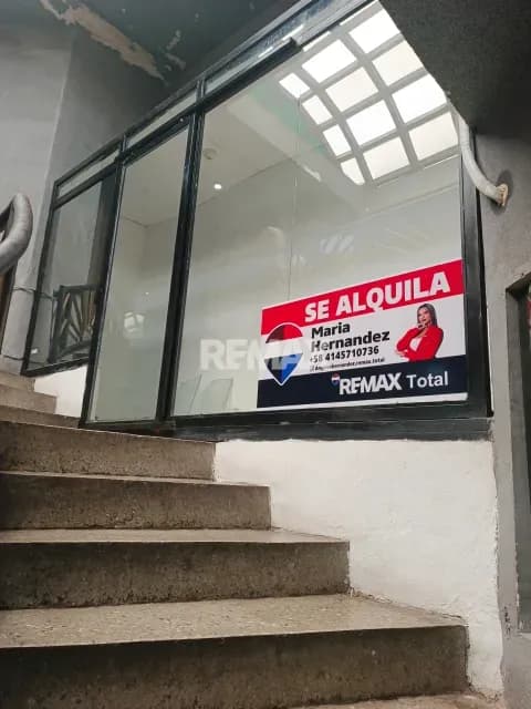En Alquiler Local Comercial en el Centro Comercial EustoquioTipo Burbuja, ubicado en Guanare , Carrera 5, Guanare, Portuguesa, Venezuela