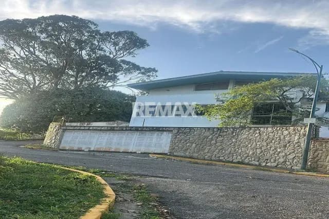 CASA EN VENTA - URB TERRAZAS DE LAS ACACIAS