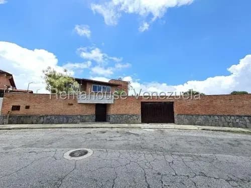 Casa En Alquiler En Los Naranjos Del Cafetal, Caracas 26-5178 Yf
