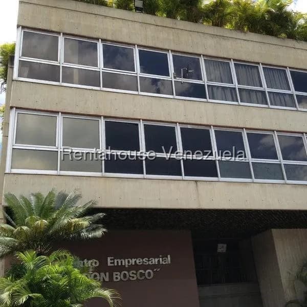 Comercial (Local Comercial) en Venta en Los Dos Caminos, Distrito Metropolitano