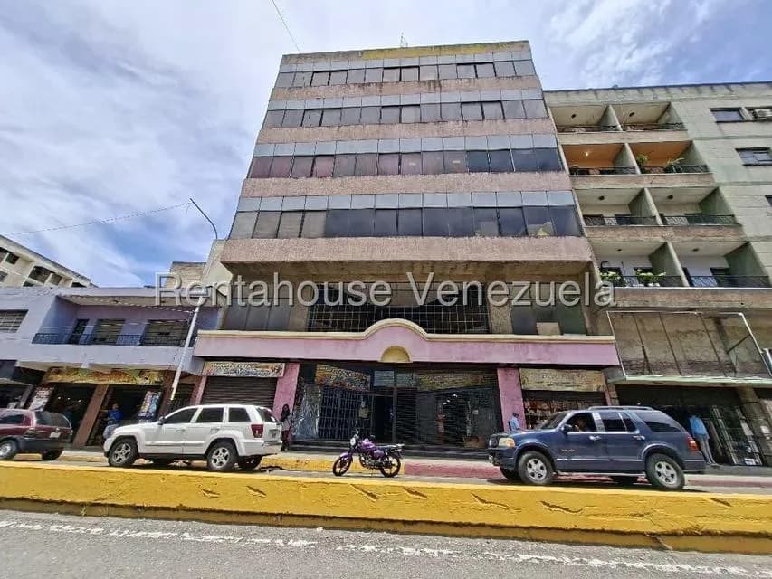 Comercial (Local Comercial) en Alquiler en Centro, Aragua