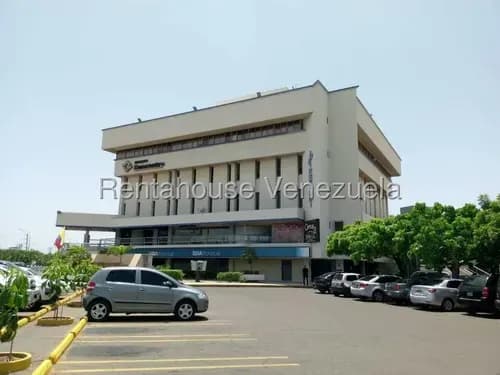 #25-23571. Amplio Locales Comerciales En Alquiler Con 170 Mts2, Tiene 2 Aire Acondicionado De 5 Ton, 2 Baño, Amplia Area De Deposito, Excelente Iluminacion, Santa Maria. L.g.