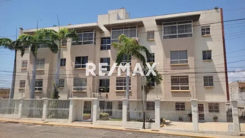Alquiler Apartamento Residencias Toscano