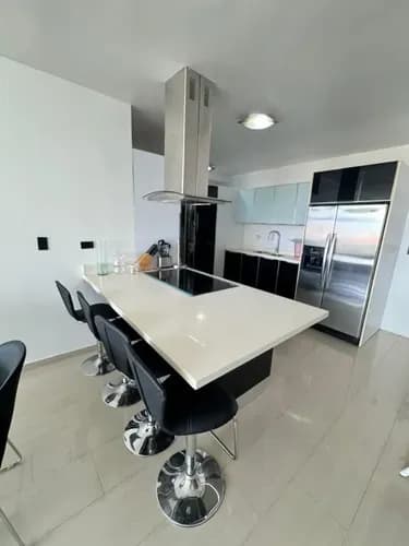 Alquiler Hermoso Apartamento En El Conjunto Residencial Exclusivo Carenero Yacht Club