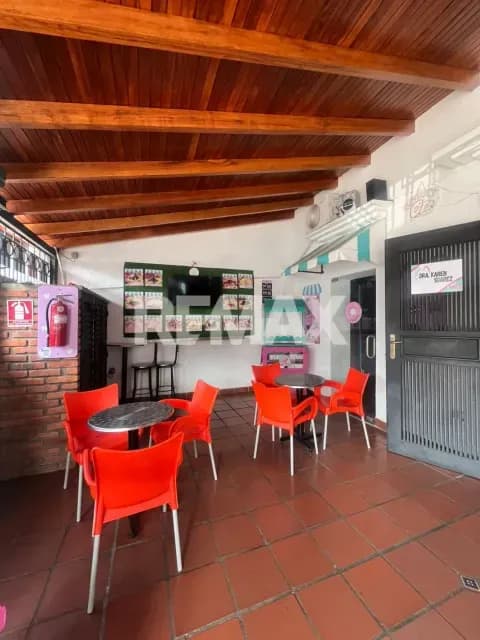 SE ALQUILA LOCAL COMERCIAL EN BARRIO OBRERO