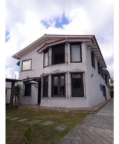 En Venta Hermosa Casa En Club De Campo Más Otra Casa Original.